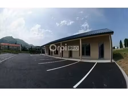 location commerce lourdes 65100 190m² à 406m²