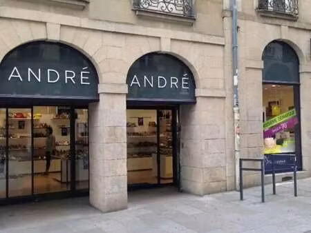 location commerce rennes 35000 106m²