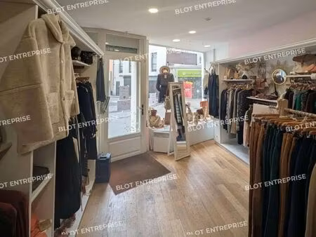 location commerce saint brieuc 22000 56m²