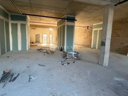 location commerce serris 77700 510m²