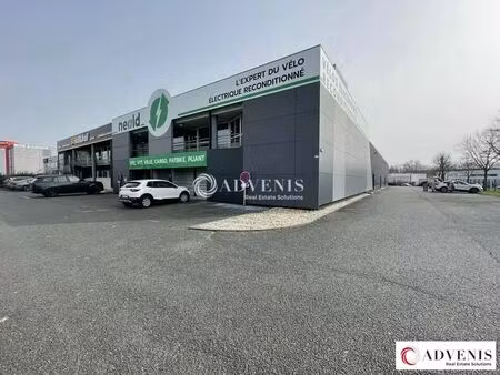 location commerce bordeaux 33300 2100m²