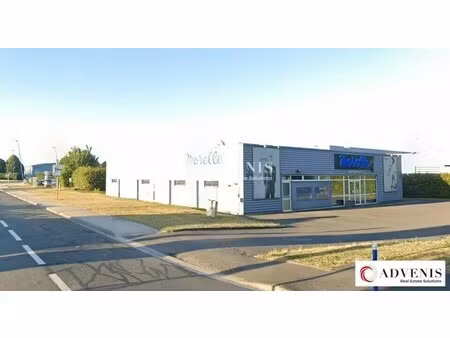 location commerce 720 m²