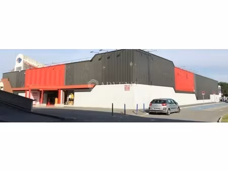 location commerce lomme 59160 1159m²