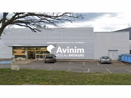 location commerce 547 m²