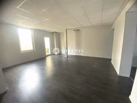location commerce malakoff 92240 297m²