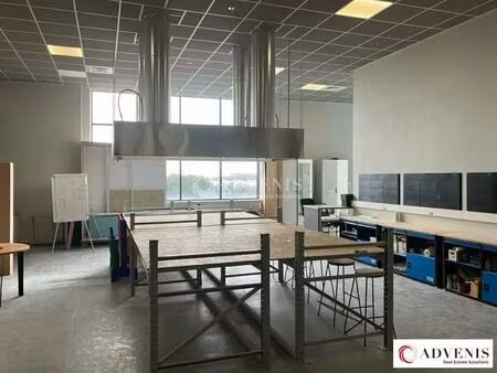 location commerce merignac 33700 113m²