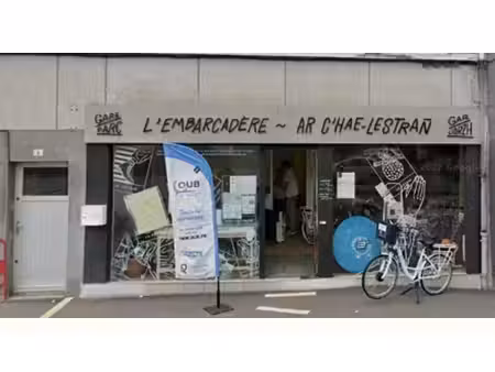 location commerce quimper 29000 80m²