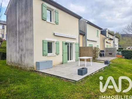 vente appartement 3 pièces piscine à saint-geniez-d'olt (12130) : à vendre 3 pièces piscin
