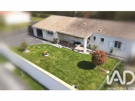 vente maison à triac-lautrait (16200) : à vendre / 104m² triac-lautrait