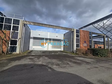 location local commercial