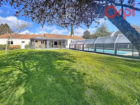 vente maison 4 pièces 160 m² à grosbreuil (85440)  449 900 €