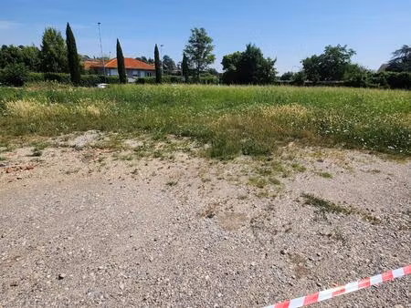 terrain plat charly proche centre