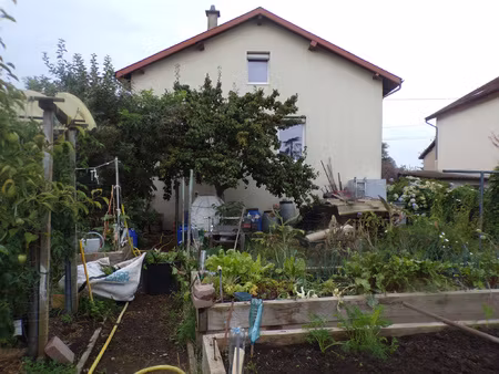 a vendre en viager à peronnas maison de 104 m2