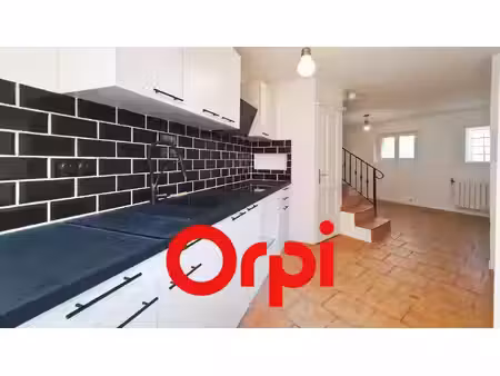 maison mitoyenne de type 4 d’environ 57m² dans le quartier barbès à toulon