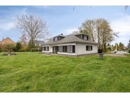 magnifique villa située dans le quartier marnix