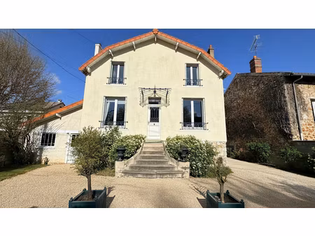 vente maison 6 pièces 167 m² à neauphle-le-château (78640)  630 000 €