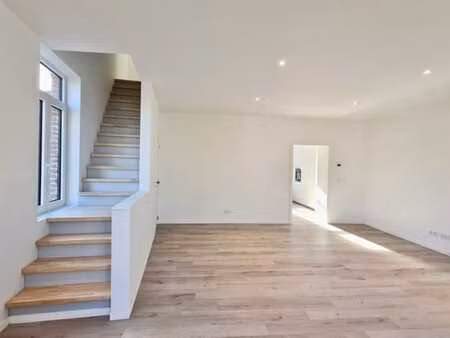 appartement prêt à enter de qualité avec 3 chambres.