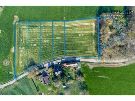 4 terrains à bâtir d'environ 18a 50ca sur steenkerque