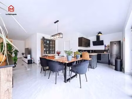 appartement rez neuf 117 m²  2 ch. + jardin + 2 parking !!!