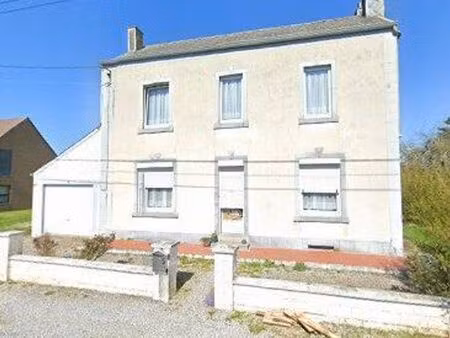 maison d'habitation avec garage