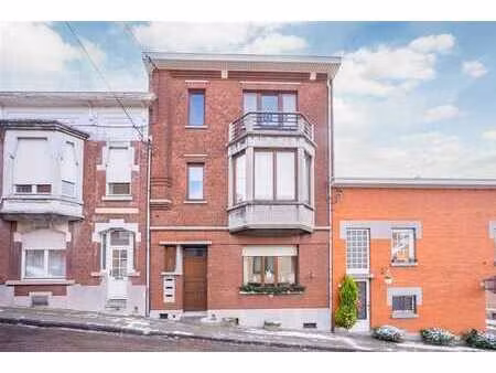 immeuble de rapport composé 3 appartements en ordre urbanist