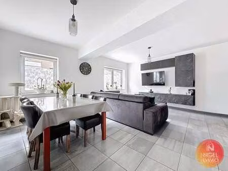 agréable bien rénové en 2025 avec garage et terrasse !