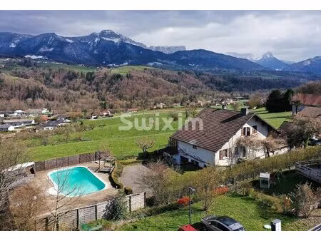 magnifique maison5 chambres située à charvonnex