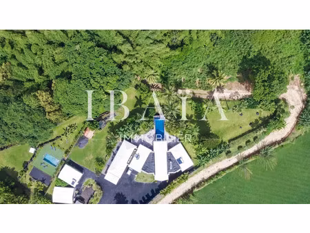 vente maison 8 pièces 280 m² à lamentin (97129)  1 095 000 €