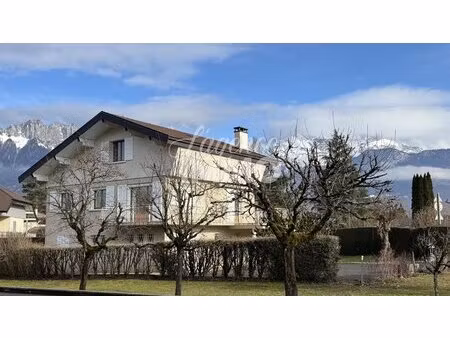 belle maison familiale à saint-jorioz  4 chambres  172 m²