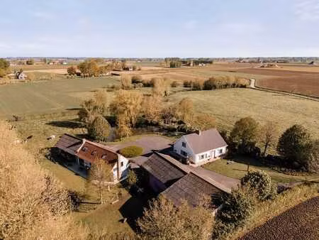 landelijke woning te alveringem  vergund voor residentiee...
