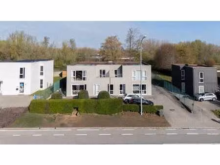 volledig verhuurd appartementsgebouw met 6 units op topli...