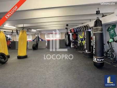 local d'activité 100 m²