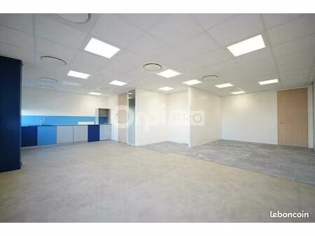 bureau 1 229 m²