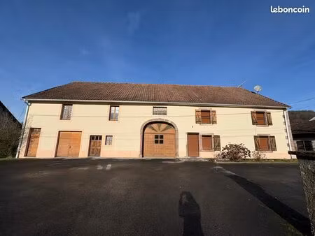 propriété 9 pièces 180 m²