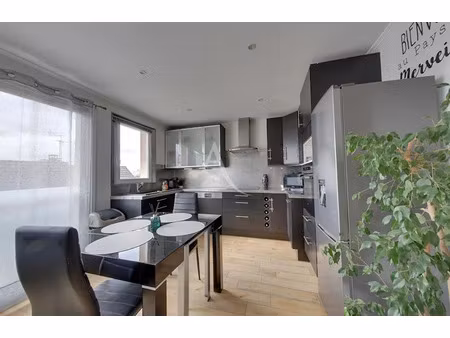 vente appartement 3 pièces 75.82 m² à ozoir-la-ferriere (77330)  235 000 €