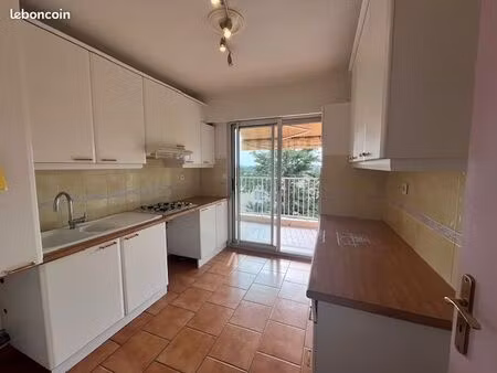 loue deux pieces grasse