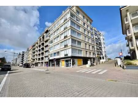 local commercial à louer dans un emplacement de premier c...