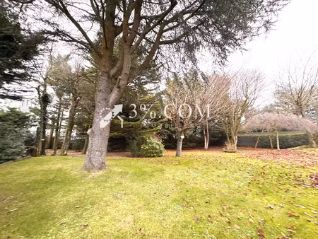 grande maison avec jardin et sous-sol