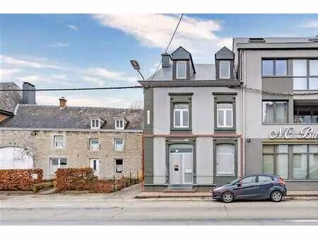 wellin - rez professionnel de 81 m² utiles - excellente visi