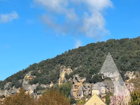 opportunité à saisir ! maison remise à la vente à la roque gageac.