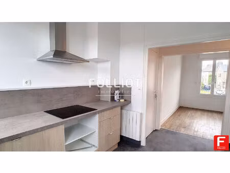 a louer - percy centre ville - f3 - 53 m² - 1er étage