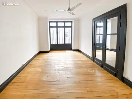 bureaux 52 m²