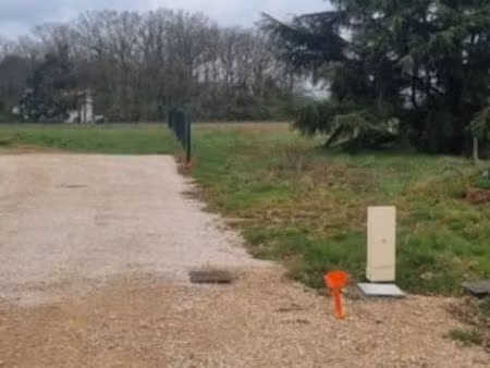 terrain 1 260 m² montmerle sur saone