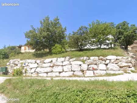 terrain constructible atypique proche centre