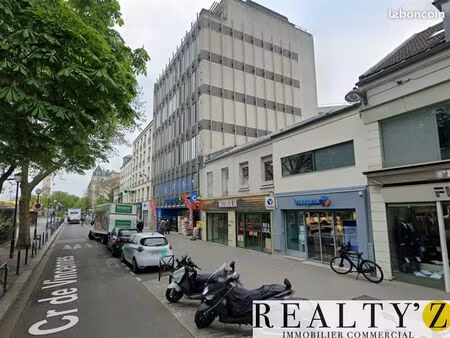 local commercial 275 m²