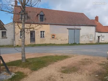 vend ferme à renover