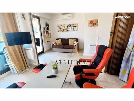 studio 1 pièce 32 m²