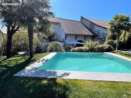 chalet 6 pièces 242 m²