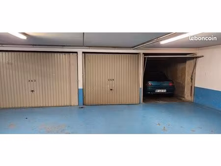 location box place de parking