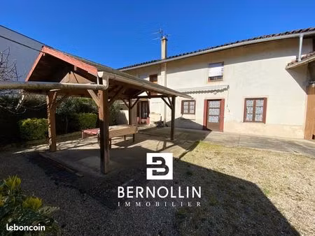 maison de village 8 pièces 229 m²